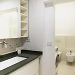 Modern מילאנו