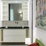 דירה Modern